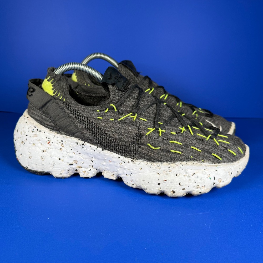 Nike Space Hippie 04 Mens 8 Grey Volt Athletic Running Shoes CZ6398 040
